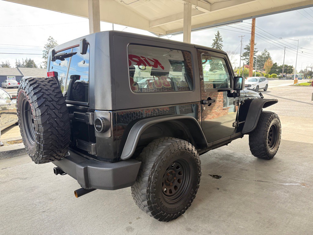 2010 Jeep Wrangler Image 4