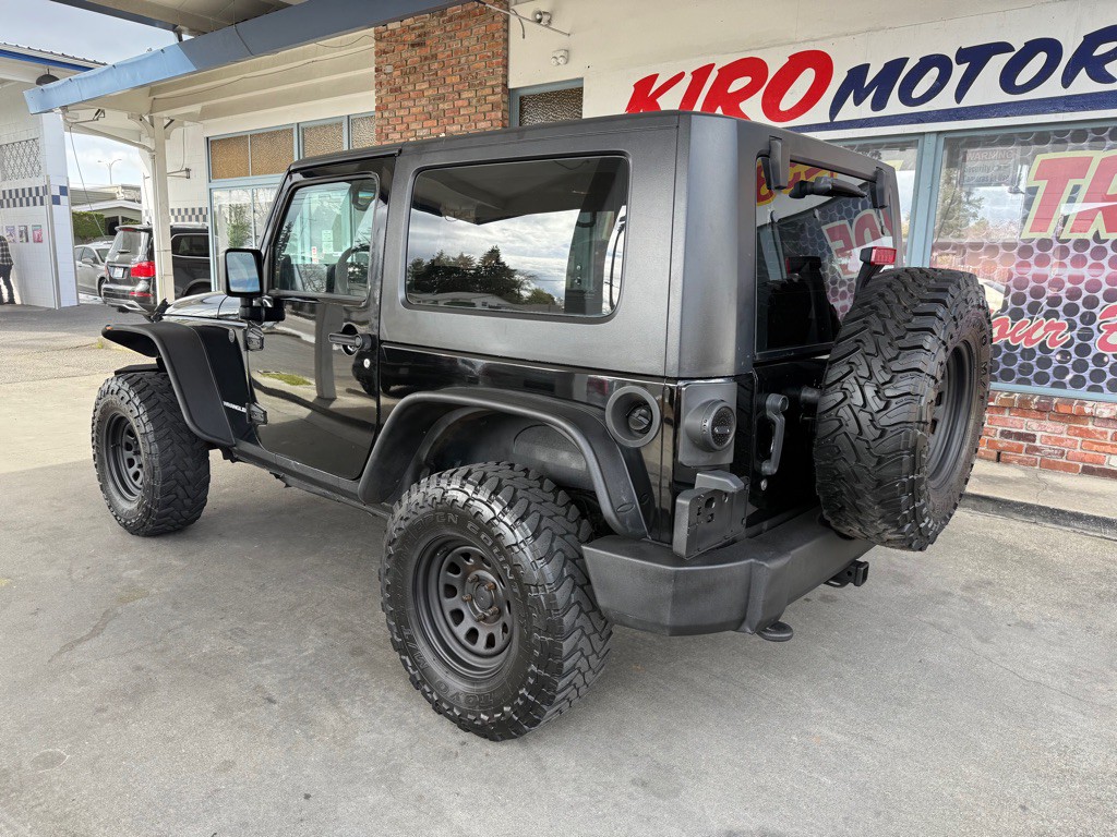 2010 Jeep Wrangler Image 6