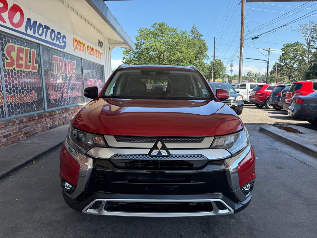 2019 Mitsubishi Outlander Image 2