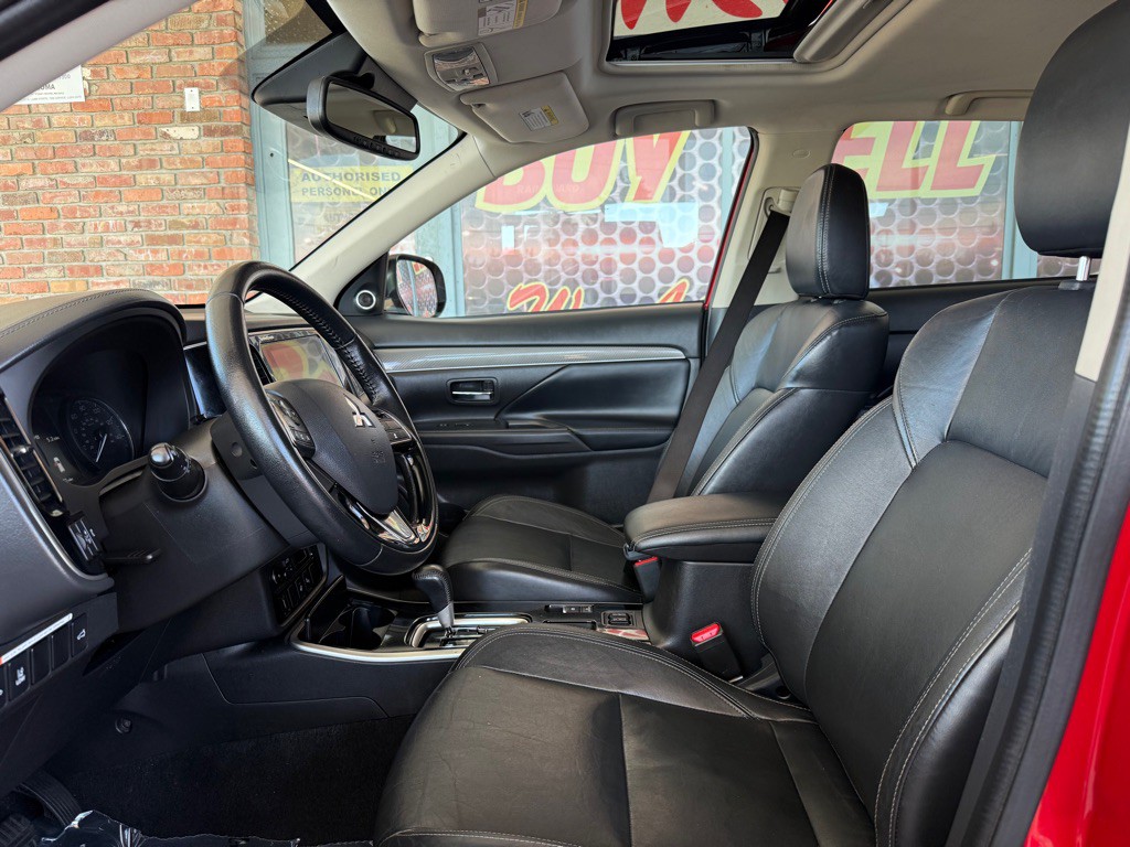 2019 Mitsubishi Outlander Image 8