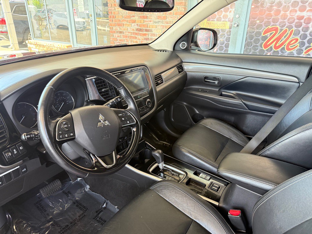 2019 Mitsubishi Outlander Image 9