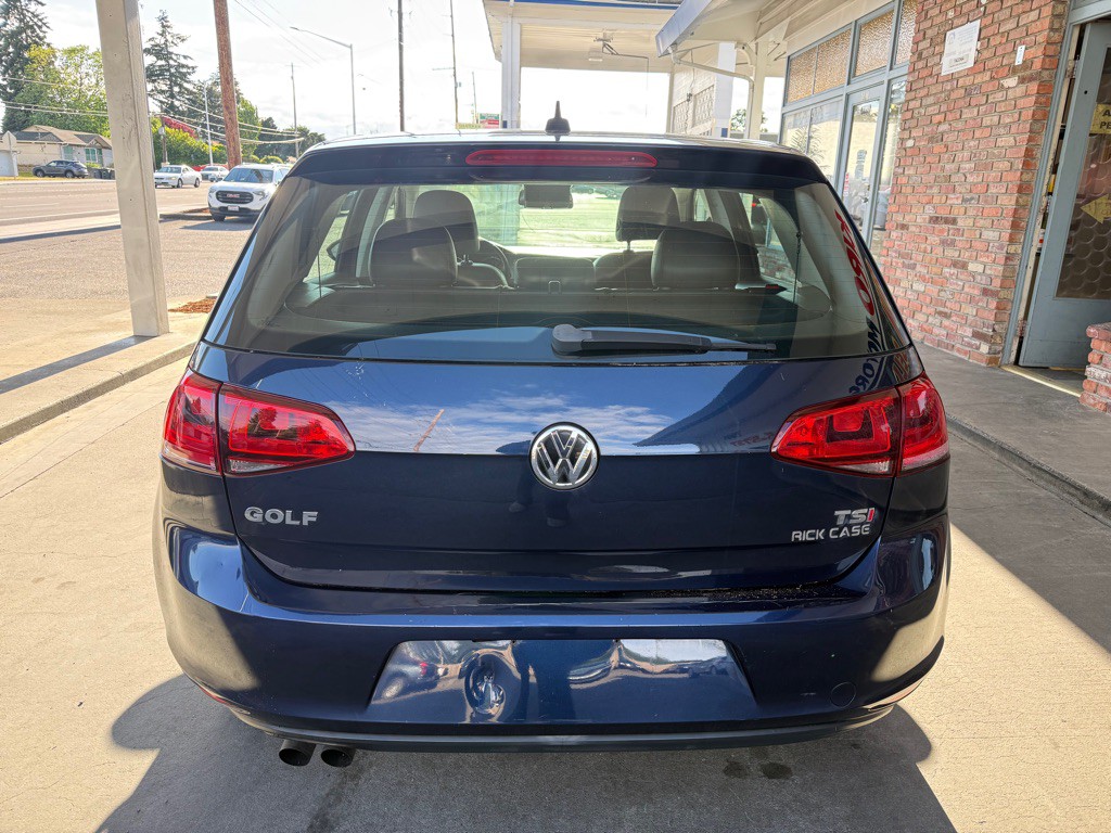 2015 Volkswagen Golf Image 17