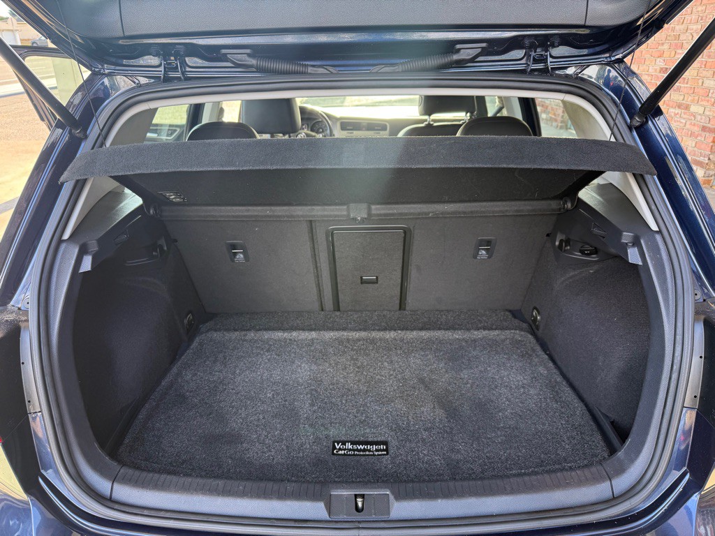2015 Volkswagen Golf Image 19
