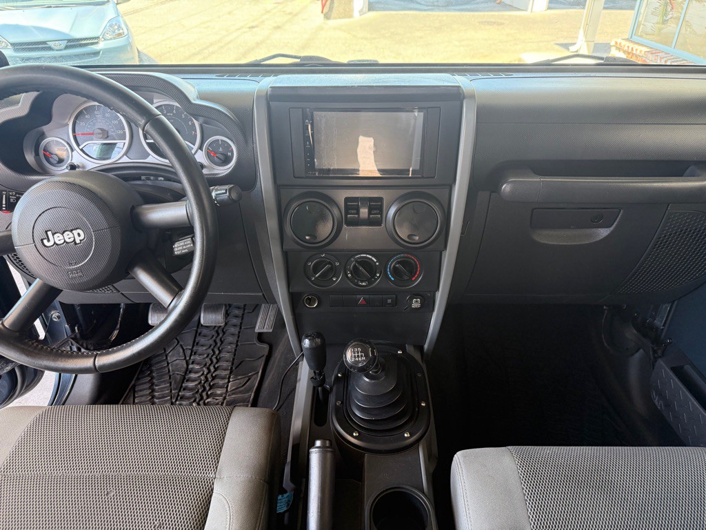 2007 Jeep Wrangler Image 10