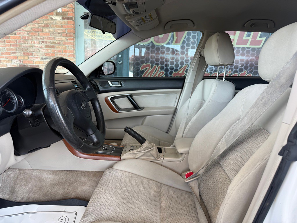 2005 Subaru Legacy Image 8