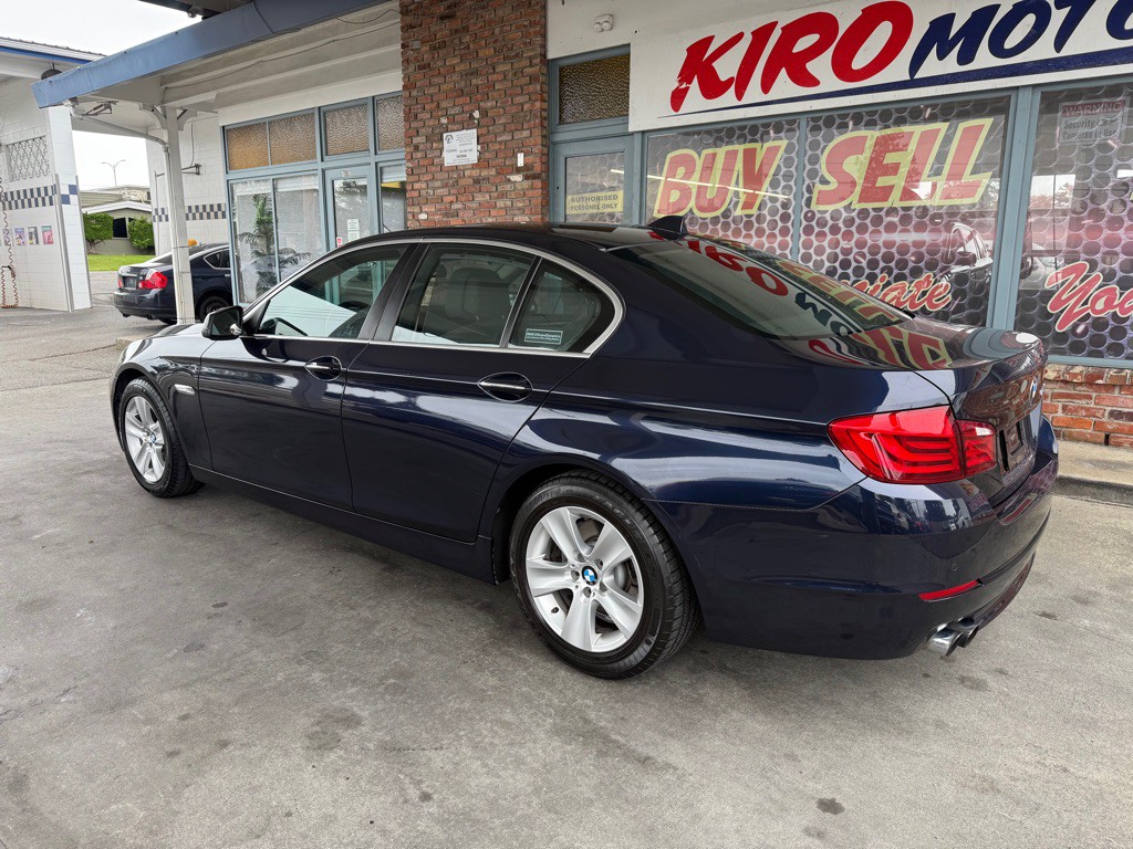 2012 BMW 5 Series Image 6
