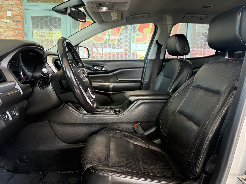 2018 GMC Acadia Image 9