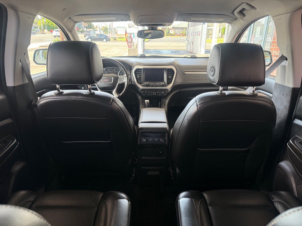 2018 GMC Acadia Image 13