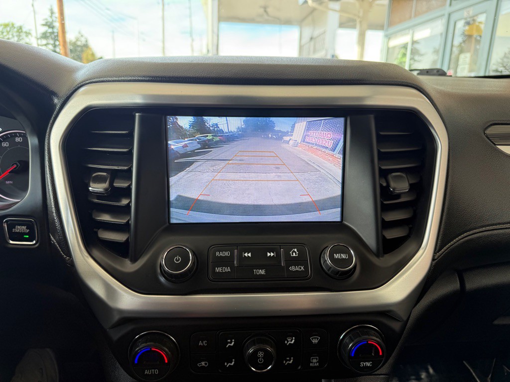 2018 GMC Acadia Image 17