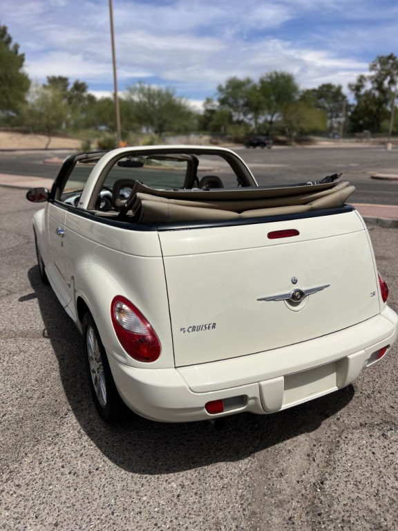 2008 Chrysler PT Cruiser Image 9