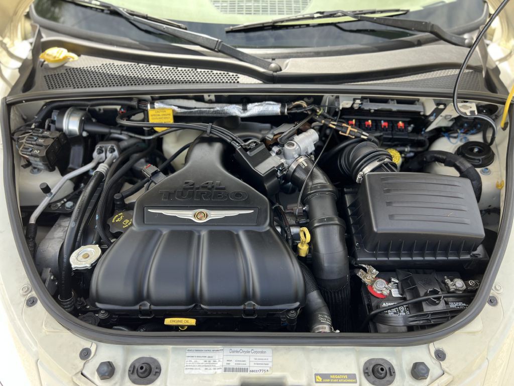 2008 Chrysler PT Cruiser Image 10