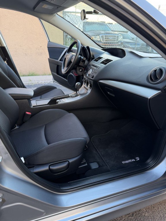 2010 Mazda Mazda3 Image 7