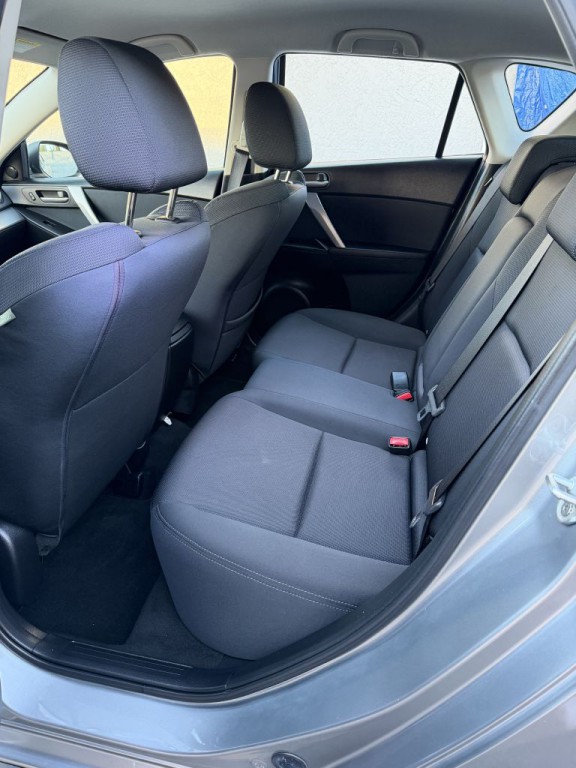 2010 Mazda Mazda3 Image 8