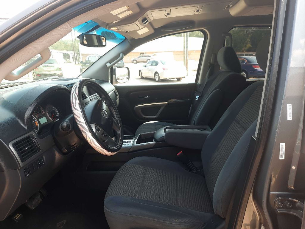 2015 Nissan Armada Image 6
