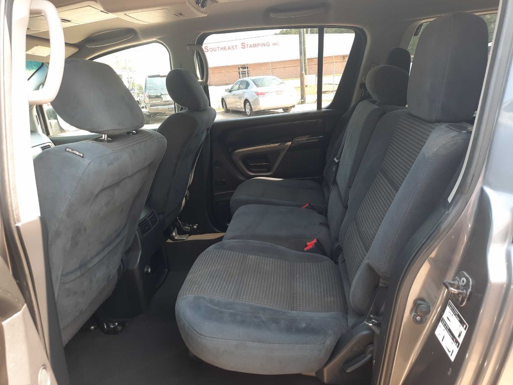 2015 Nissan Armada Image 7