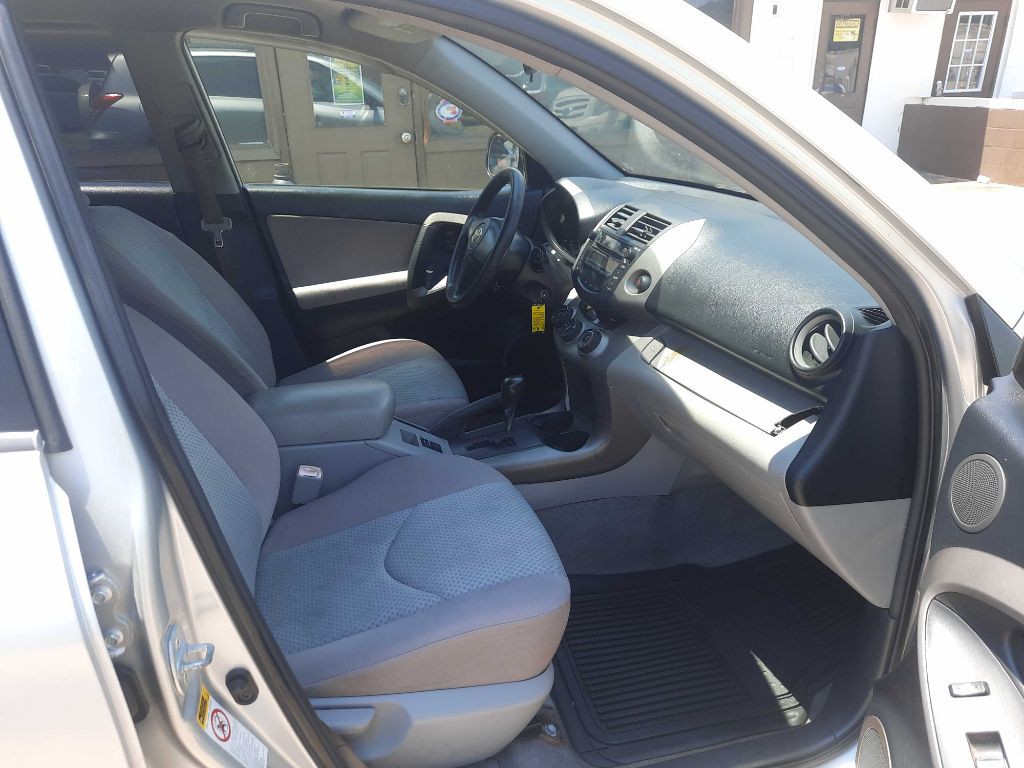 2007 Toyota Rav4 Image 9