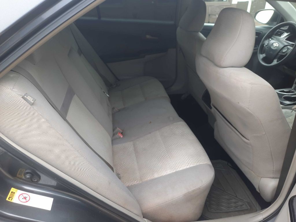 2012 Toyota Camry Image 20