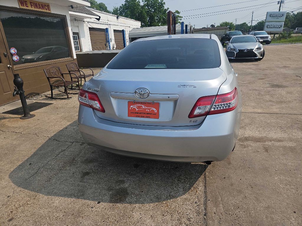 2011 Toyota Camry Image 4