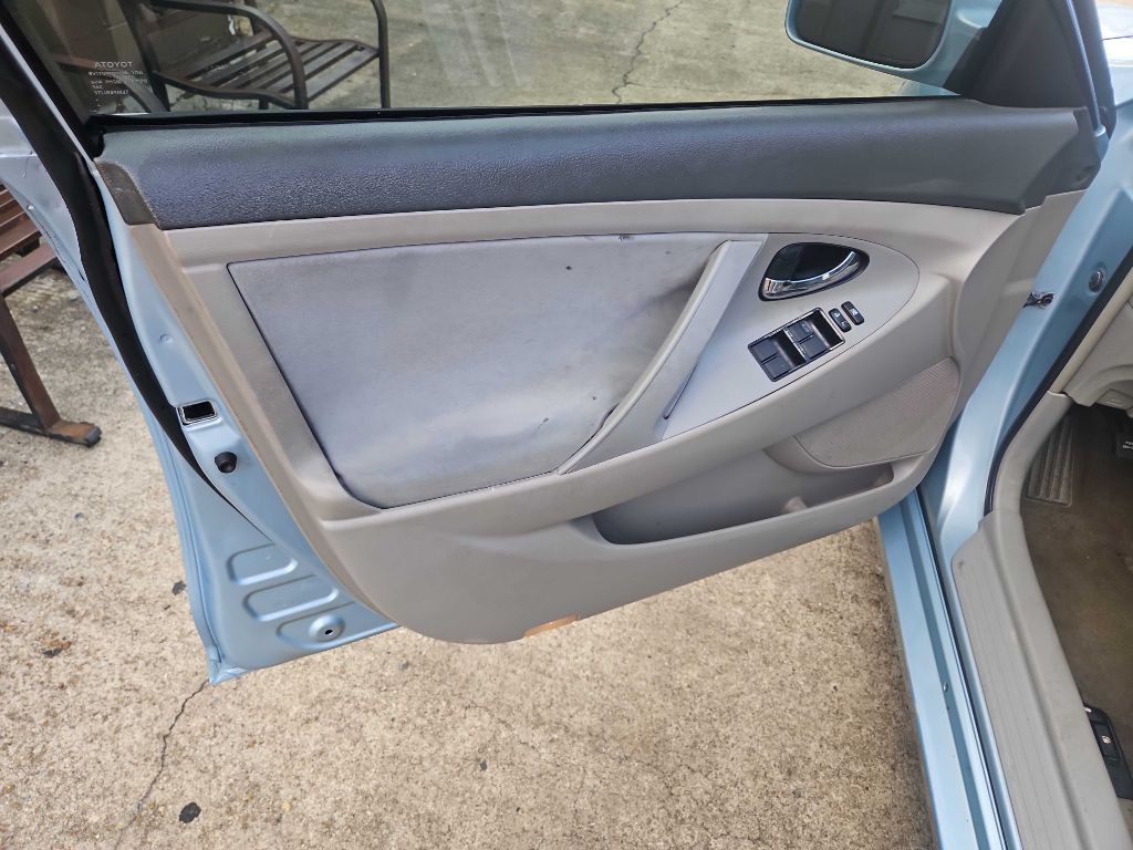 2009 Toyota Camry Image 8