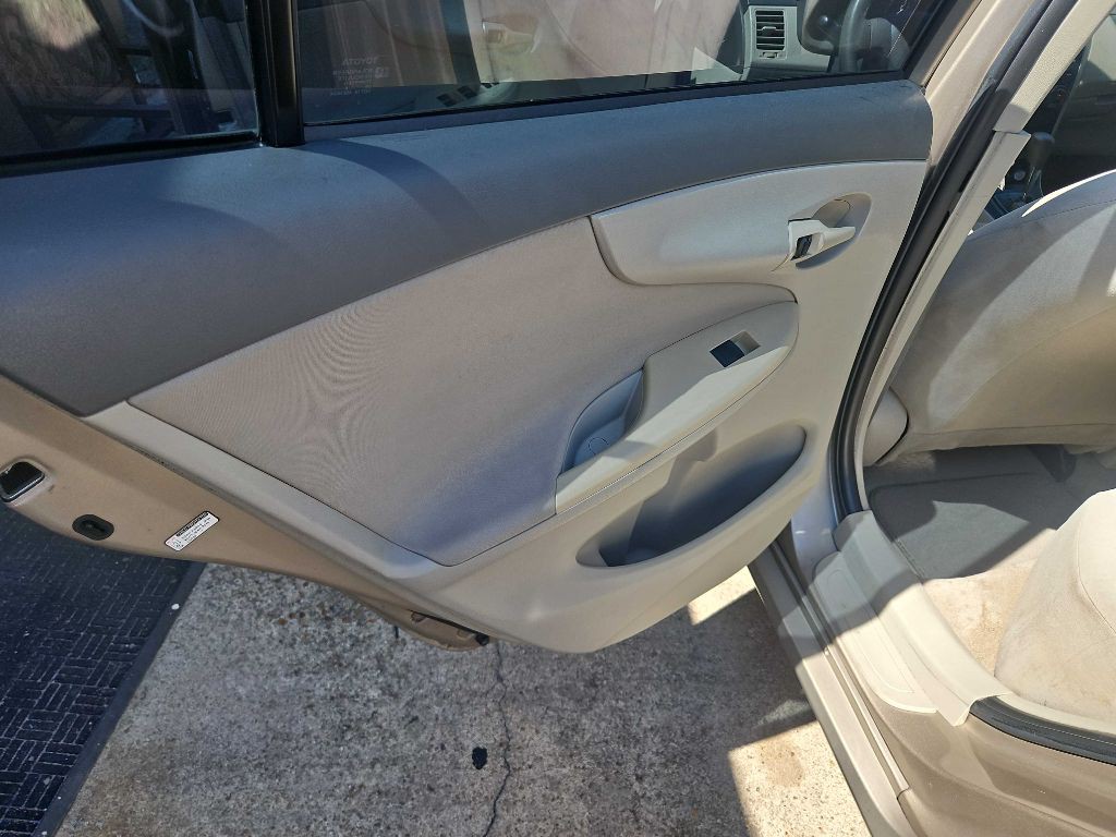 2009 Toyota Corolla Image 11