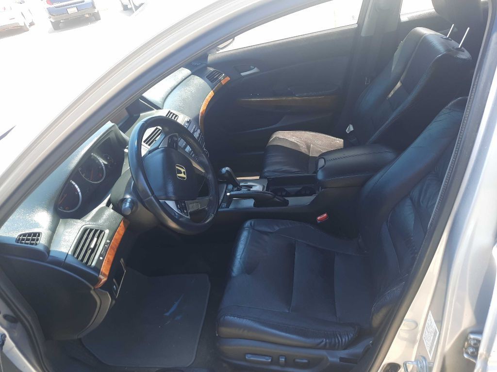 2011 Honda Accord Image 11