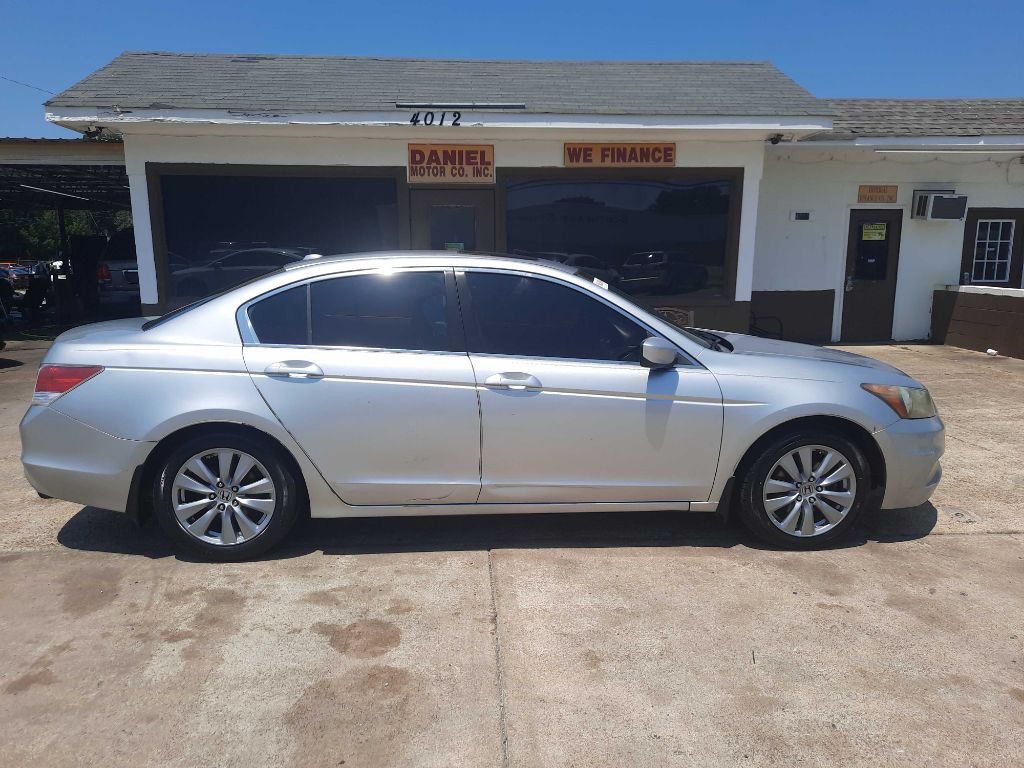 2011 Honda Accord Image 1