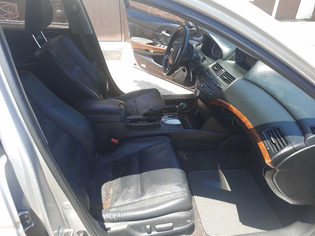 2011 Honda Accord Image 15