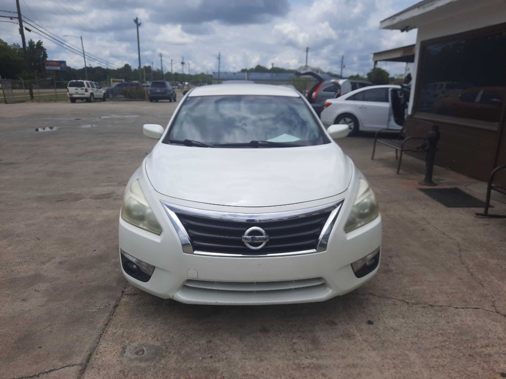 2014 Nissan Altima Image 2