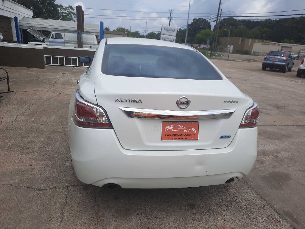 2014 Nissan Altima Image 4