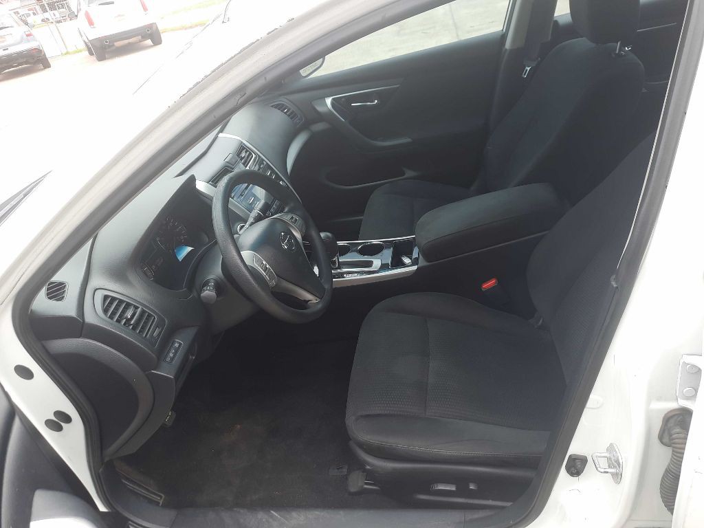 2014 Nissan Altima Image 5