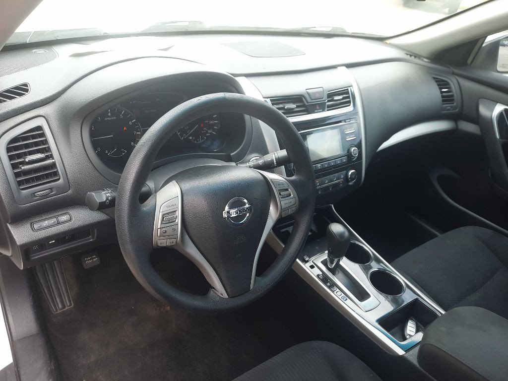 2014 Nissan Altima Image 6