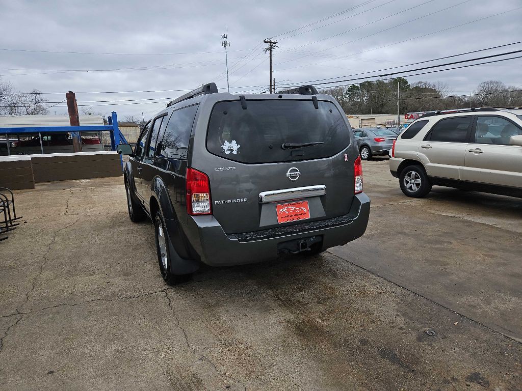 2007 Nissan Pathfinder Image 2