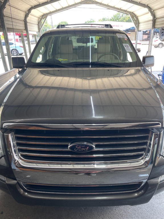 2008 Ford Explorer Image 1