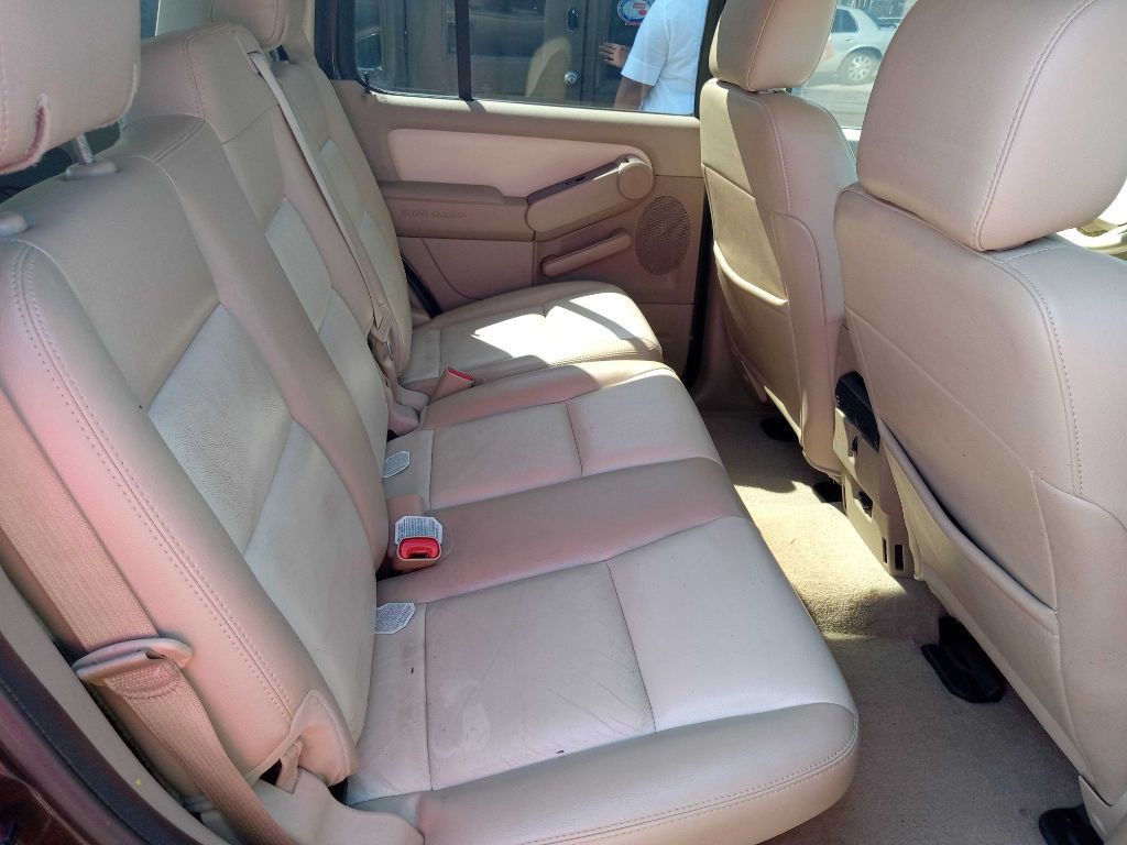 2008 Ford Explorer Image 8