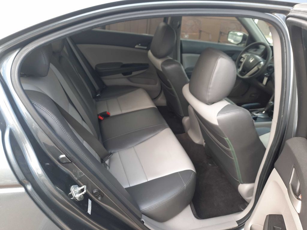 2010 Honda Accord Image 7