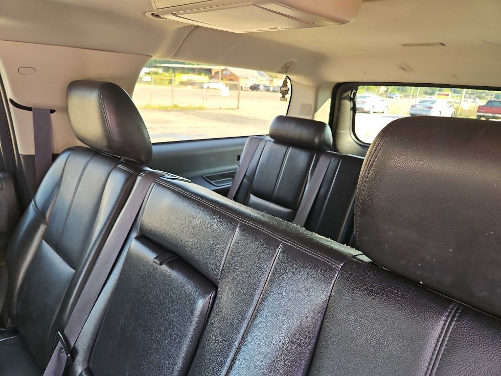 2014 Chevrolet Suburban Image 15