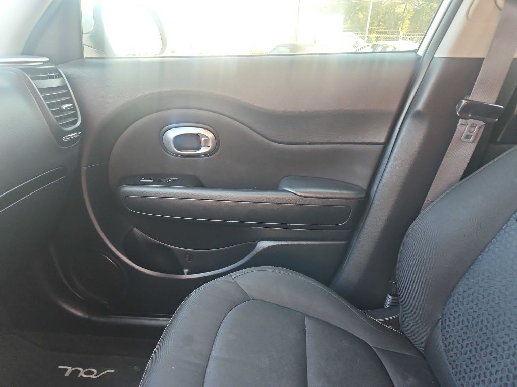2015 Kia Soul Image 9