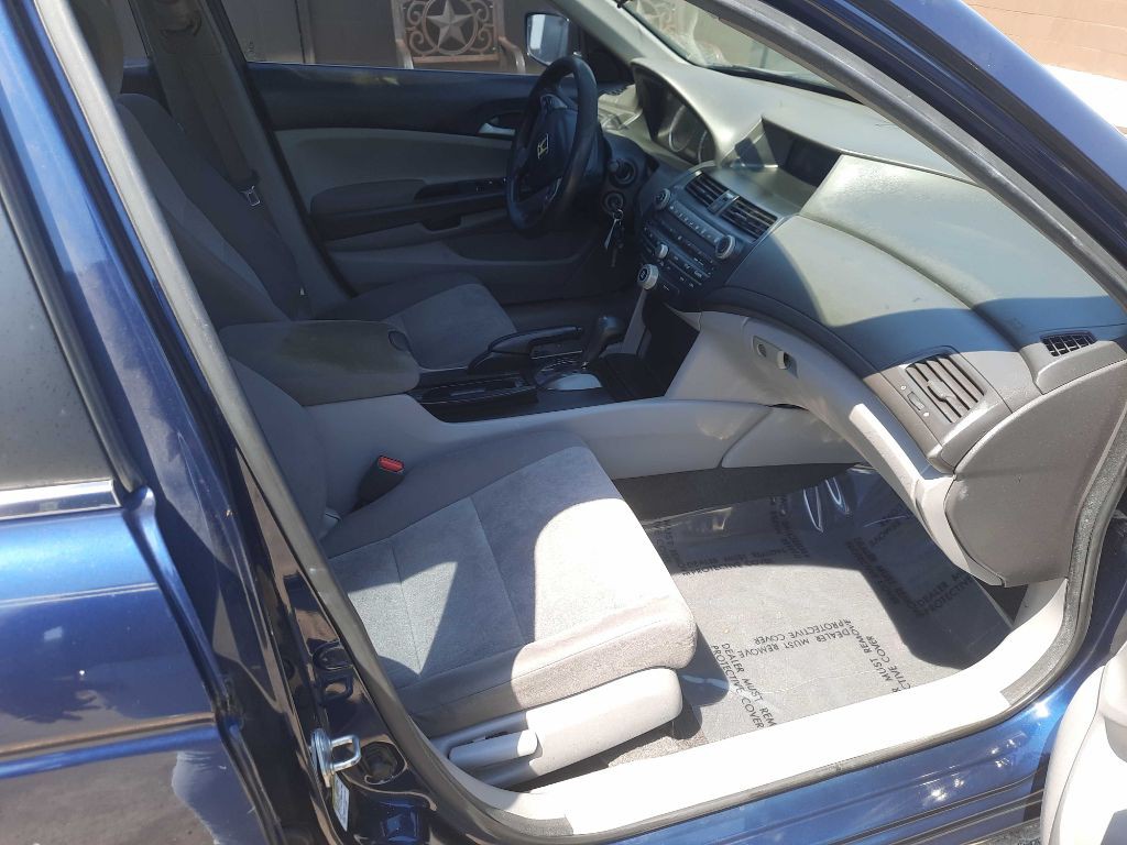 2010 Honda Accord Image 8