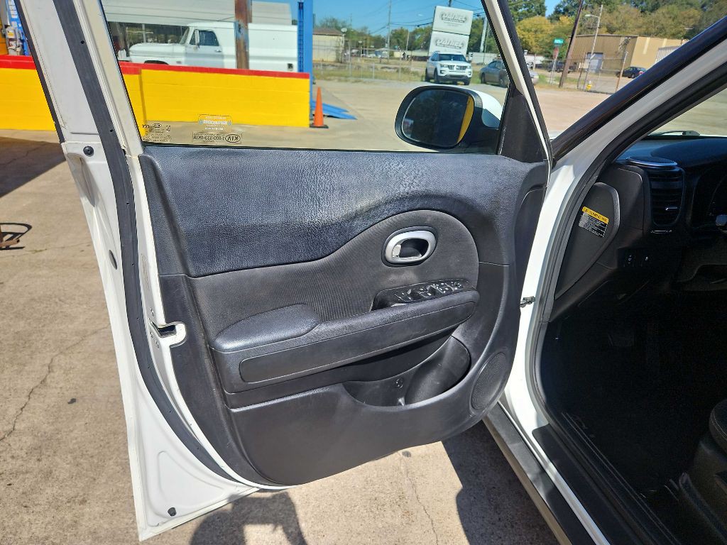 2014 Kia Soul Image 5