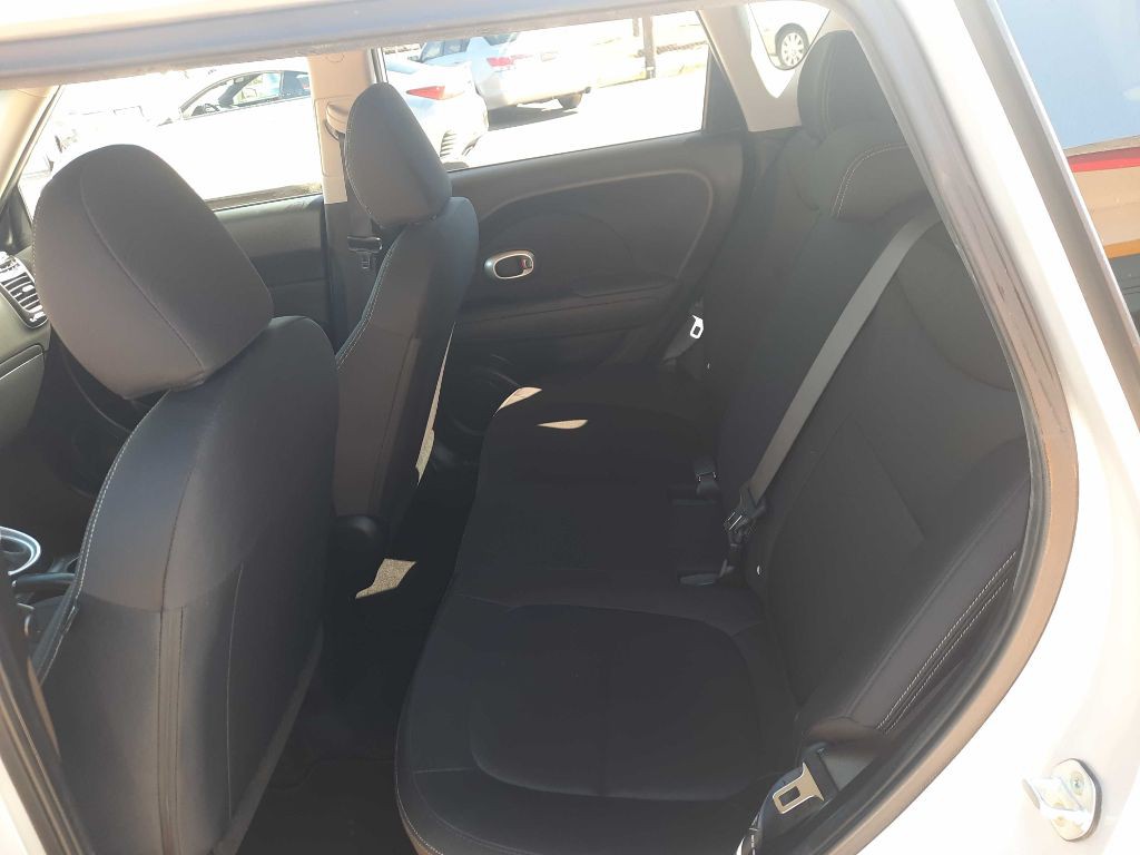 2016 Kia Soul Image 6