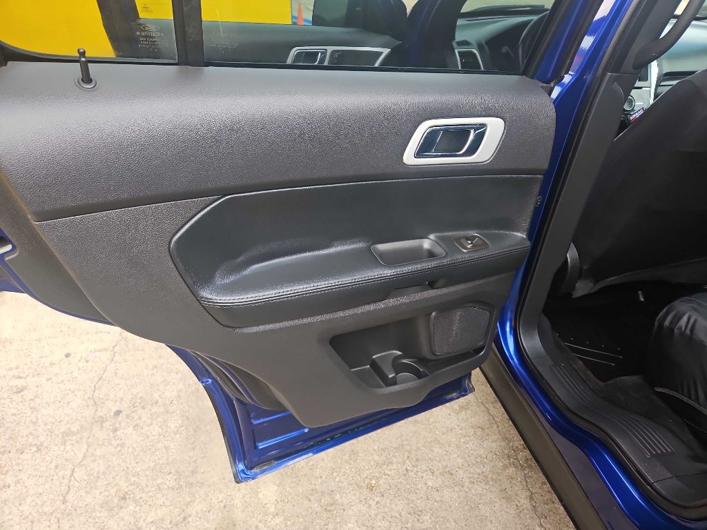 2013 Ford Explorer Image 13