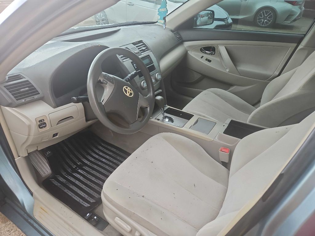 2011 Toyota Camry Image 7
