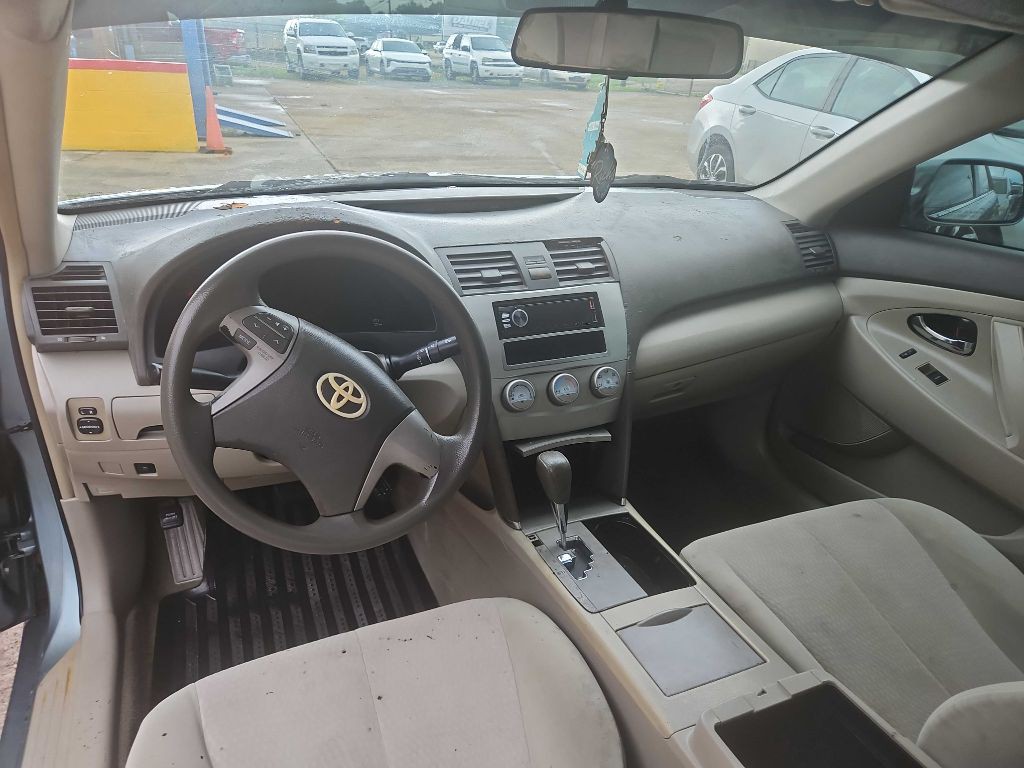 2011 Toyota Camry Image 10