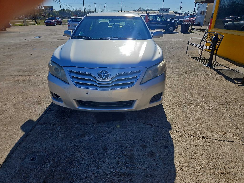 2011 Toyota Camry Image 4