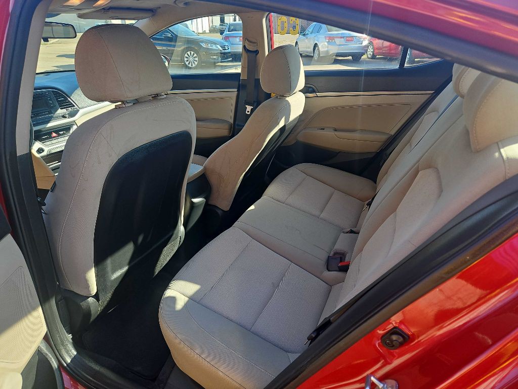 2018 Hyundai Elantra Image 10