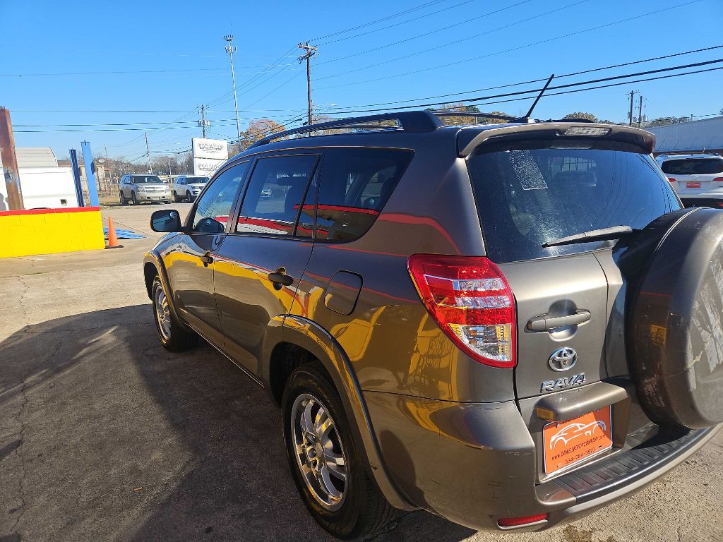 2011 Toyota Rav4 Image 4