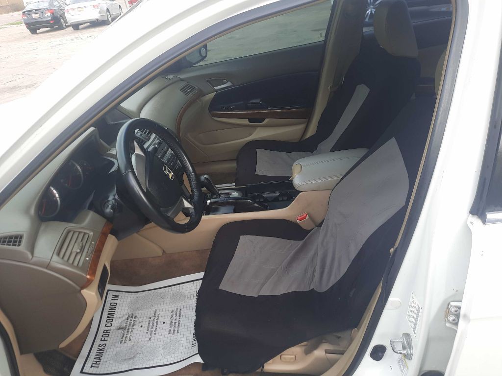 2009 Honda Accord Image 5