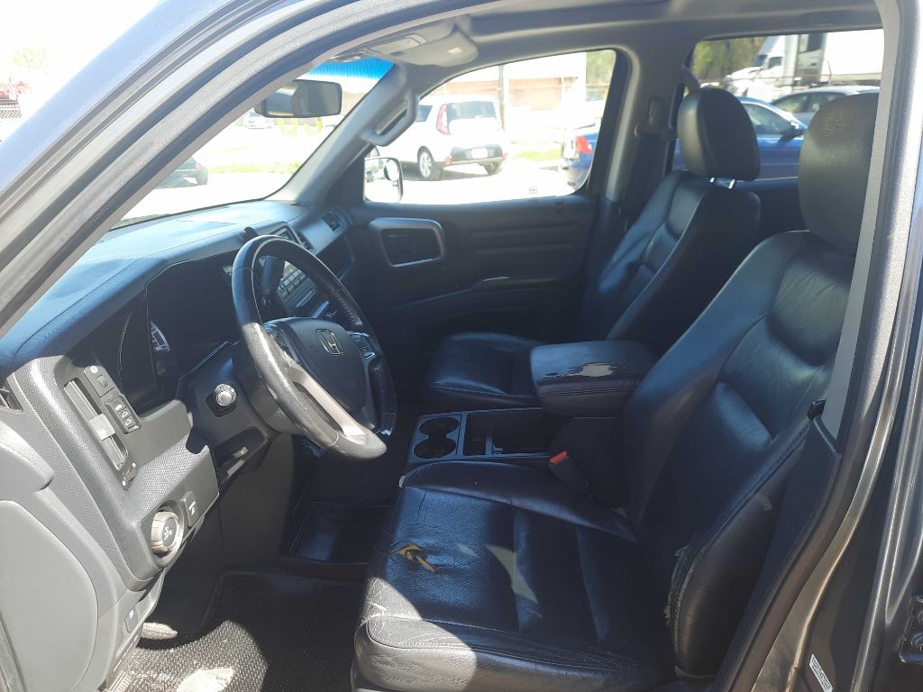 2011 Honda Ridgeline Image 2