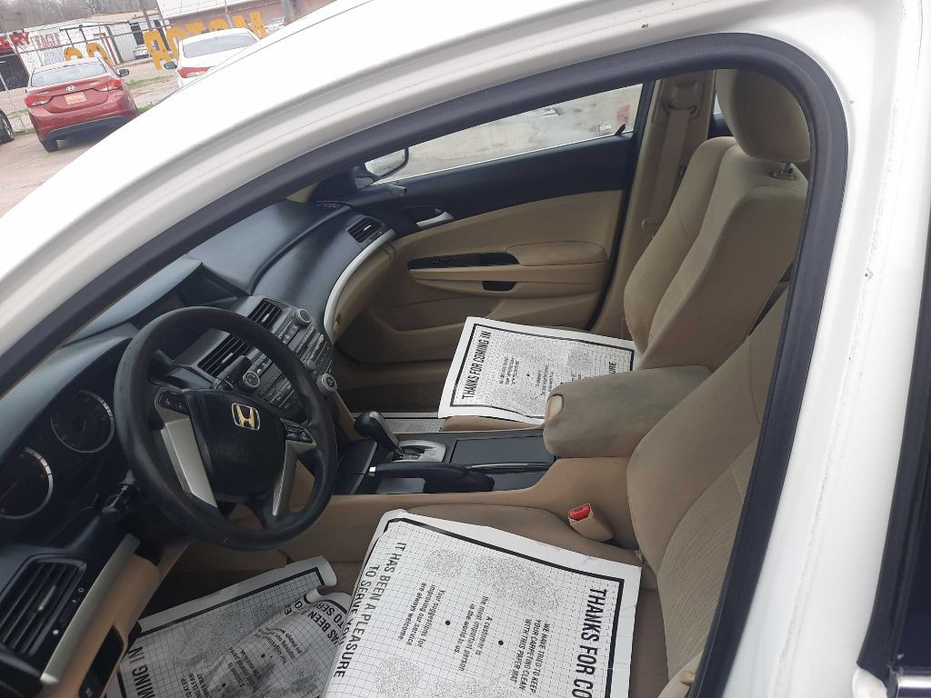 2012 Honda Accord Image 1