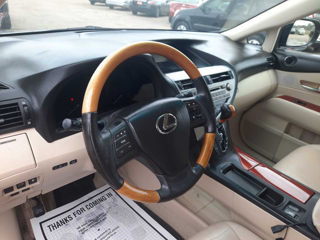 2010 Lexus RX Image 3